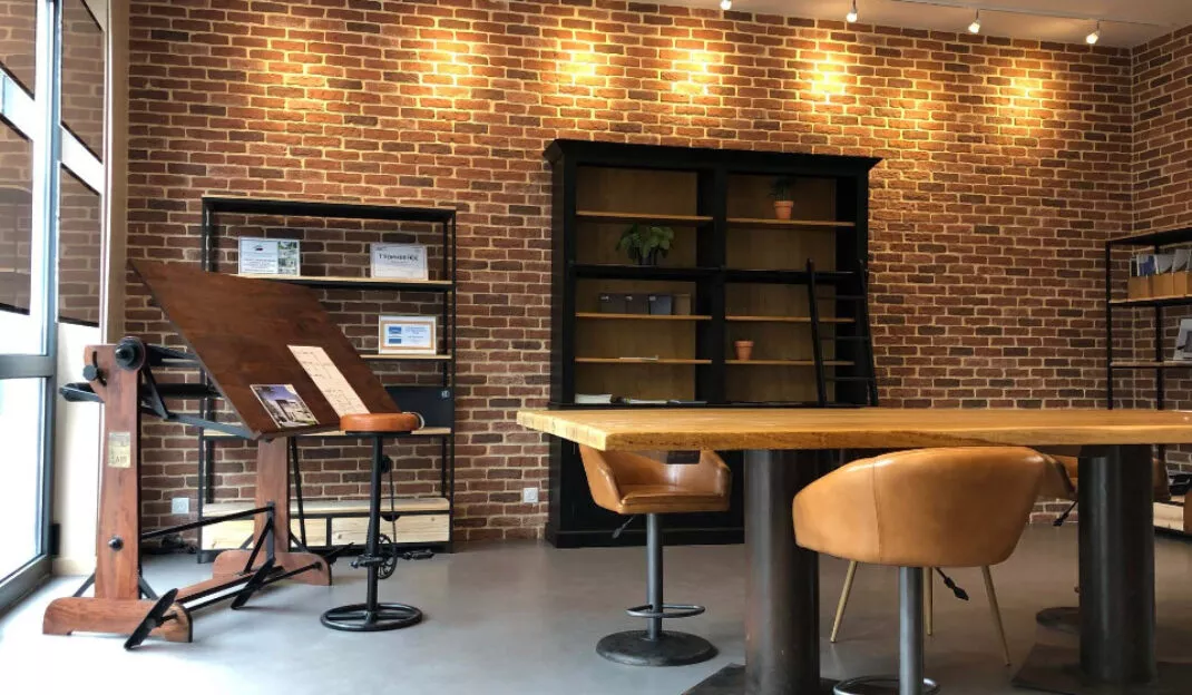 1144-2-agence-vue-int-eacuterieure-1070x624-c-center